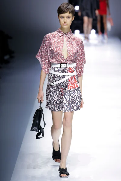 Look 17
